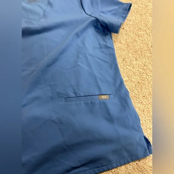 Figs scrub top - Picture 5 of 5